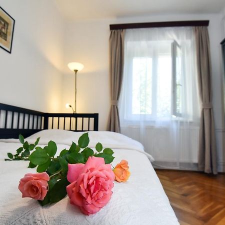 Grape&Wine Guesthouse Eger Extérieur photo